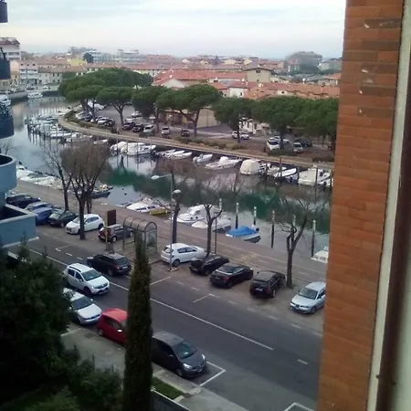 Appartamento Perco Riva Slataper Grado Exterior photo